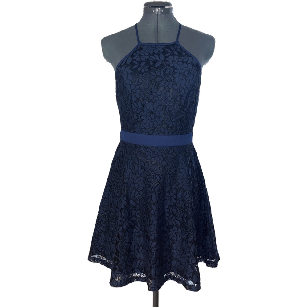 Lulu’s mini Lace dress Women’s size small dark navy blue